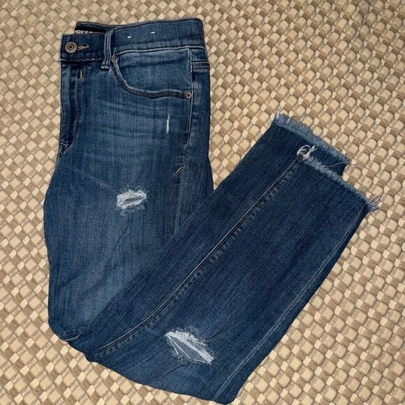 EXPRESS Cropped Legging Jeans 👖 - Picture 3 of 7